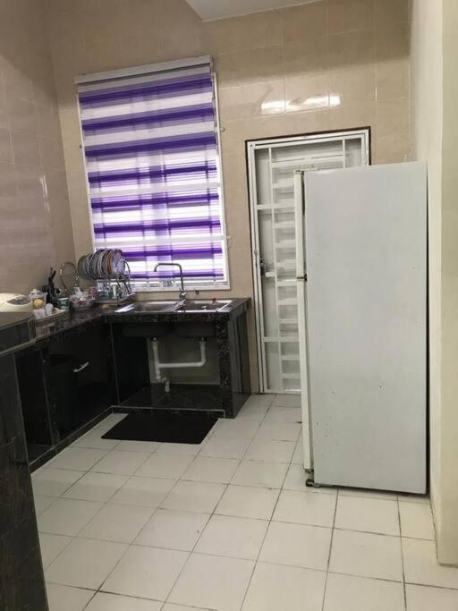 Hj Homestay Kuala Terengganu Eksteriør bilde